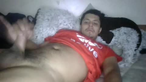 Snapshot of astroluis22mi chatting on 06-20-26, 06:00 astroluis22mi online show from 06-20-26, 06:00
