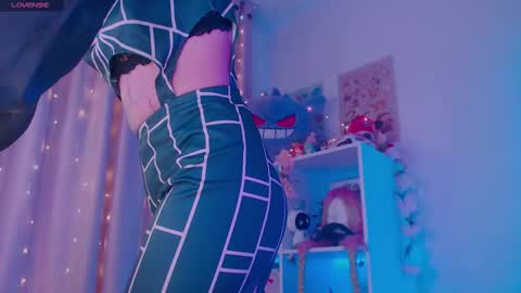 Bonnie online show from 03-04-25, 08:05