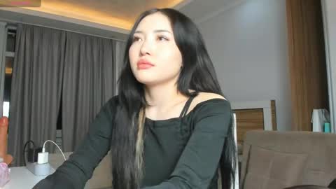 asuna_kirigaya online show from 12-28-24, 01:08