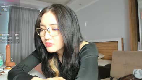 asuna_kirigaya online show from 01-05-25, 04:14