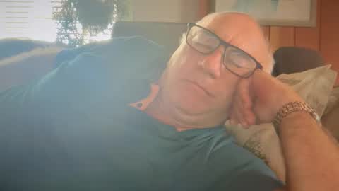 asusandy online show from 09-30-25, 01:05