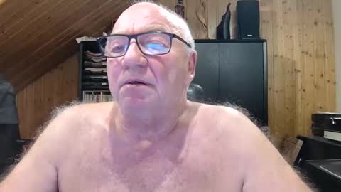 Snapshot of asusandy chatting on 04-06-26, 12:08 asusandy online show from 04-06-26, 12:08