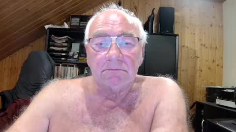 Snapshot of asusandy chatting on 07-01-26, 11:48 asusandy online show from 07-01-26, 11:48