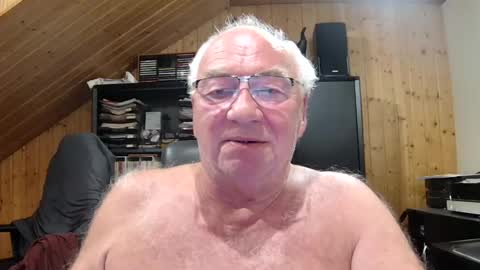 Snapshot of asusandy chatting on 07-03-26, 10:16 asusandy online show from 07-03-26, 10:16
