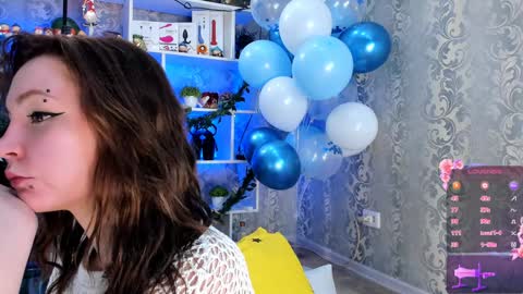 Snapshot of asya_sweet_ chatting on 12-17-24, 12:54 Anastasia online show from 12-17-24, 12:54