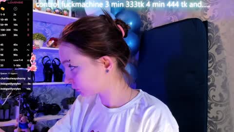 Snapshot of asya_sweet_ chatting on 01-22-25, 05:59 Anastasia online show from 01-22-25, 05:59