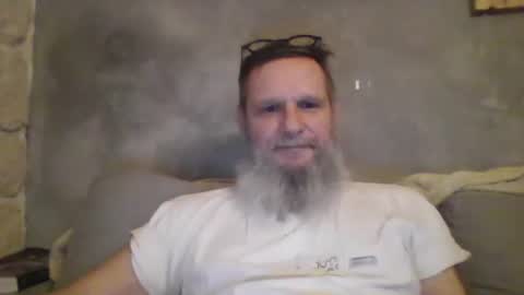 Snapshot of atatanka chatting on 01-28-25, 12:15 atatanka online show from 01-28-25, 12:15