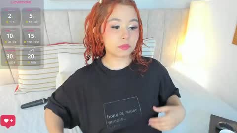 Snapshot of atena_cuteee chatting on 03-18-26, 02:15 sofia online show from 03-18-26, 02:15