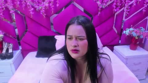 atena_glow_ online show from 12-20-25, 11:39