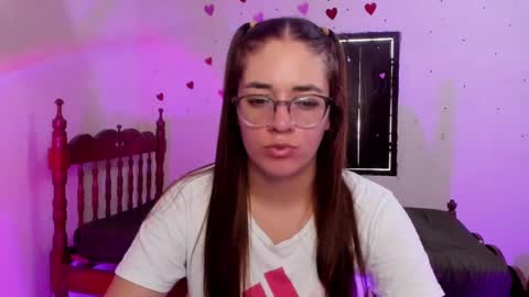 Snapshot of atenas__05 chatting on 12-11-24, 07:46 atenas online show from 12-11-24, 07:46