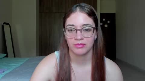 Snapshot of atenas__05 chatting on 01-31-25, 07:08 atenas online show from 01-31-25, 07:08