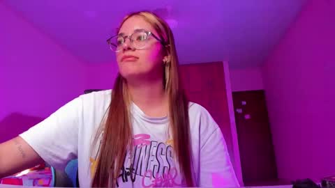 Snapshot of atenas__05 chatting on 03-05-25, 09:37 atenas online show from 03-05-25, 09:37