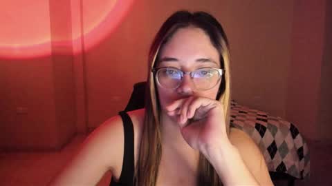 Snapshot of atenas__05 chatting on 09-30-25, 09:14 atenas online show from 09-30-25, 09:14