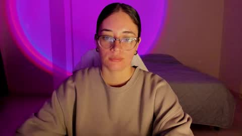 Snapshot of atenas__05 chatting on 10-23-25, 07:51 atenas online show from 10-23-25, 07:51