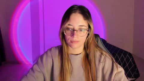 Snapshot of atenas__05 chatting on 11-03-25, 09:21 atenas online show from 11-03-25, 09:21