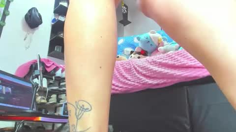 Snapshot of atenea16 chatting on 05-22-26, 09:53 ATENEA online show from 05-22-26, 09:53