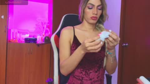 atenea_fit online show from 05-06-26, 04:12