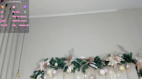 Snapshot of atenea_roberts chatting on 12-17-24, 01:18 ATENEA ROBERTS Sofia online show from 12-17-24, 01:18