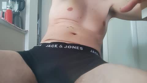 Snapshot of athan85 chatting on 03-22-26, 01:03 athan85 online show from 03-22-26, 01:03