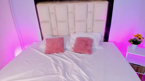 Snapshot of athenea__fox chatting on 10-11-25, 11:20 athenea__fox online show from 10-11-25, 11:20