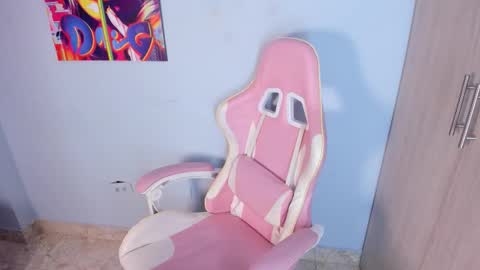 Snapshot of athenea__fox chatting on 10-18-25, 11:55 athenea__fox online show from 10-18-25, 11:55