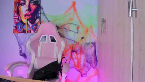 Snapshot of athenea__fox chatting on 10-28-25, 11:47 athenea__fox online show from 10-28-25, 11:47