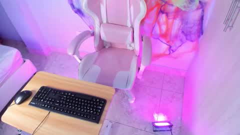 Snapshot of athenea__fox chatting on 10-29-25, 11:56 athenea__fox online show from 10-29-25, 11:56