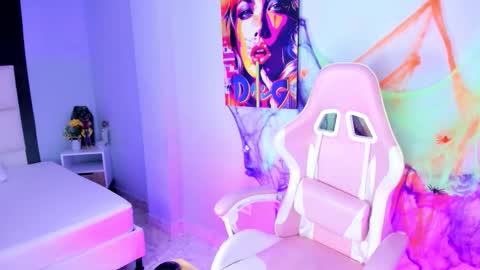 Snapshot of athenea__fox chatting on 11-03-25, 11:44 athenea__fox online show from 11-03-25, 11:44