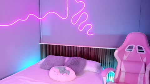 athenea__fox online show from 05-10-26, 12:21