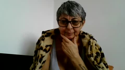 Snapshot of atikaarea chatting on 12-04-24, 12:03 atikaarea online show from 12-04-24, 12:03