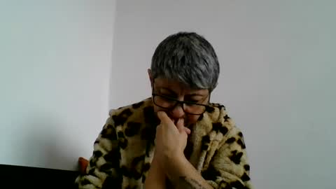 Snapshot of atikaarea chatting on 12-23-24, 10:53 atikaarea online show from 12-23-24, 10:53