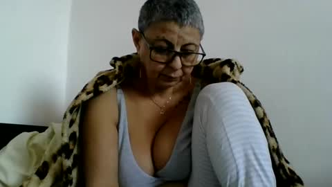 Snapshot of atikaarea chatting on 01-23-25, 12:30 atikaarea online show from 01-23-25, 12:30