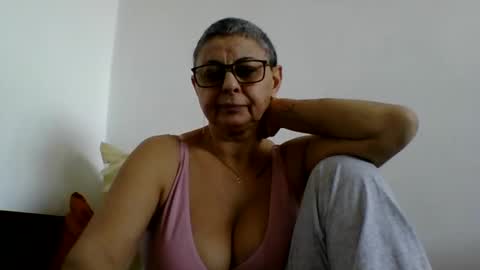 Snapshot of atikaarea chatting on 01-28-25, 09:19 atikaarea online show from 01-28-25, 09:19