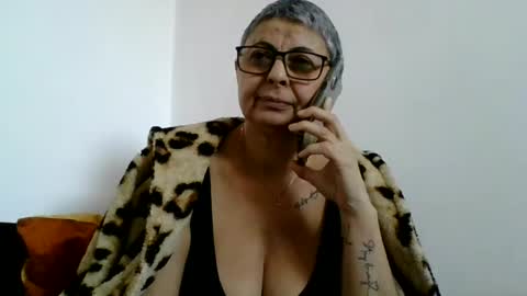 Snapshot of atikaarea chatting on 02-12-25, 12:55 atikaarea online show from 02-12-25, 12:55