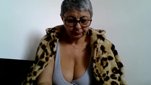 Snapshot of atikaarea chatting on 03-03-25, 09:00 atikaarea online show from 03-03-25, 09:00