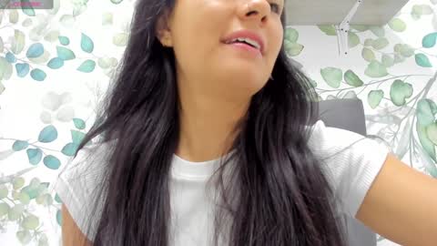 Snapshot of atilana_diaz chatting on 12-11-24, 01:49 Atilana Diaz online show from 12-11-24, 01:49