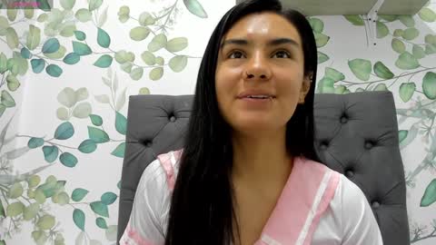 Snapshot of atilana_diaz chatting on 12-20-24, 02:05 Atilana Diaz online show from 12-20-24, 02:05