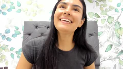 Snapshot of atilana_diaz chatting on 12-31-24, 03:53 Atilana Diaz online show from 12-31-24, 03:53