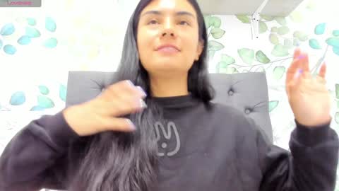 Snapshot of atilana_diaz chatting on 01-11-25, 01:53 Atilana Diaz online show from 01-11-25, 01:53