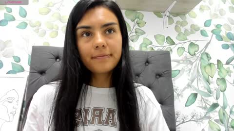 Snapshot of atilana_diaz chatting on 01-15-25, 03:18 Atilana Diaz online show from 01-15-25, 03:18