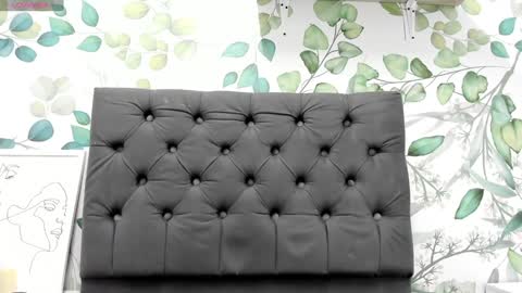 Snapshot of atilana_diaz chatting on 01-28-25, 03:25 Atilana Diaz online show from 01-28-25, 03:25