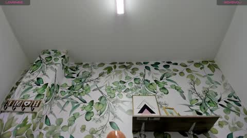 Snapshot of atilana_diaz chatting on 02-21-25, 05:31 Atilana Diaz online show from 02-21-25, 05:31