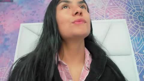 Snapshot of atilana_diaz chatting on 09-18-25, 03:03 Atilana Diaz online show from 09-18-25, 03:03