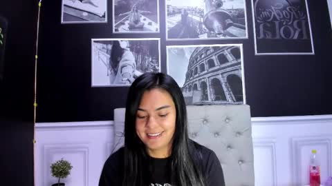 Snapshot of atilana_diaz chatting on 09-22-25, 02:41 Atilana Diaz online show from 09-22-25, 02:41