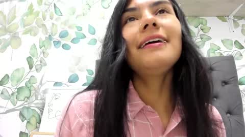 Snapshot of atilana_diaz chatting on 09-26-25, 05:06 Atilana Diaz online show from 09-26-25, 05:06