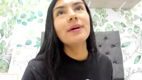 Snapshot of atilana_diaz chatting on 10-14-25, 04:08 Atilana Diaz online show from 10-14-25, 04:08