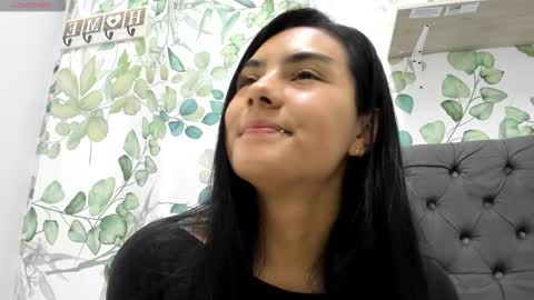 Snapshot of atilana_diaz chatting on 10-28-25, 05:04 Atilana Diaz online show from 10-28-25, 05:04