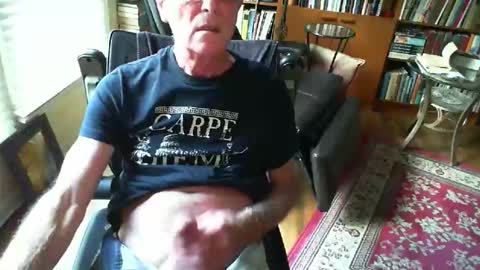 Atlhung9 online show from 10-18-25, 10:10