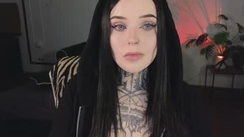 online every day between 10am-23pm online show from 11-27-25, 06:37