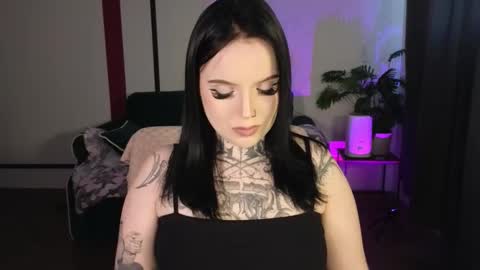 online every day between 10am-23pm online show from 01-16-26, 07:56